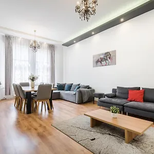  Appartamento Real Zichy